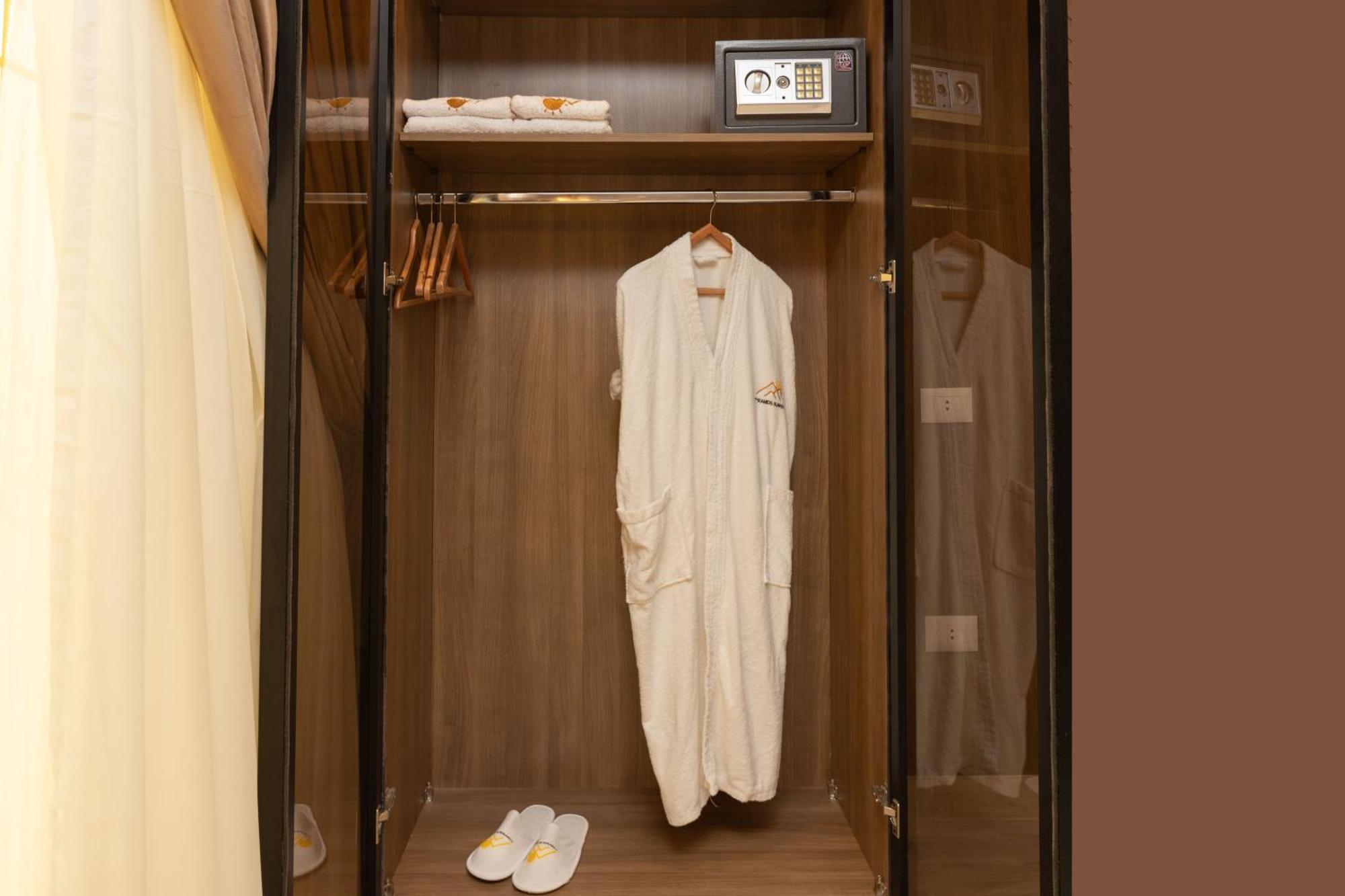 Golden Palm Sunrise Inn Kafrat al Jabal Экстерьер фото